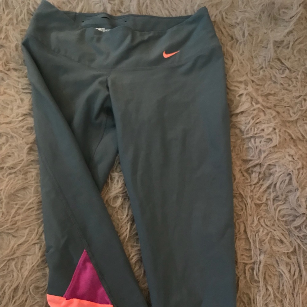 Nike Capri gray leggings